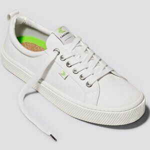 Cariuma OCA Low Off-White Canvas shoes Unisex men 8.5 women10